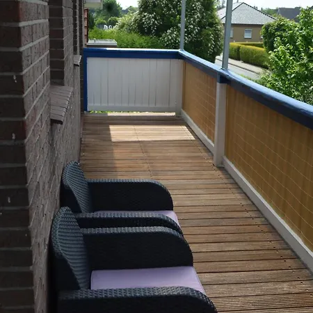 Schoner Im Schiffehaus *